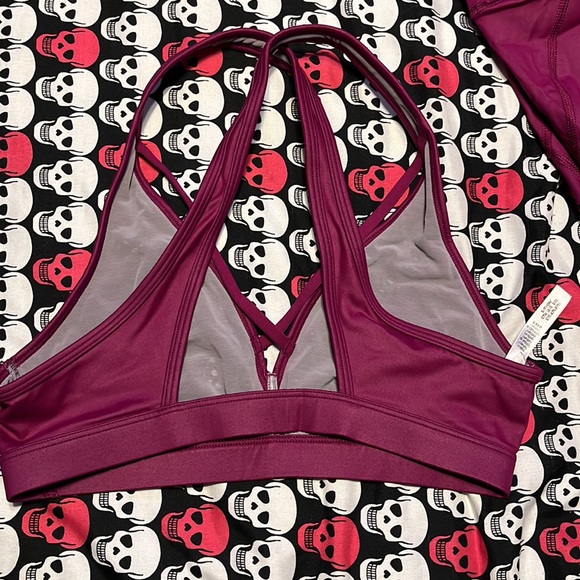 Victoria Secret Knockout Matching Workout Set - Picture 3 of 7